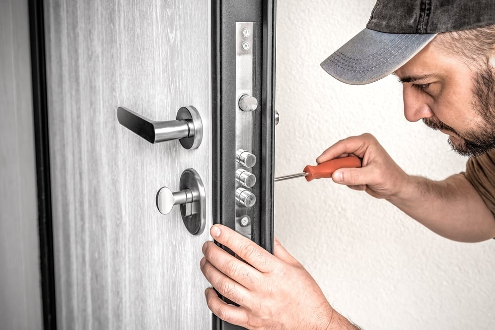 professional locksmith